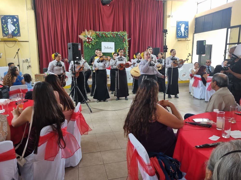 Hijas Mínimas